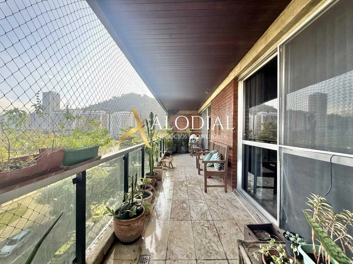 Apartamento mobiliado com 4 quartos e 178 m² — photo 3