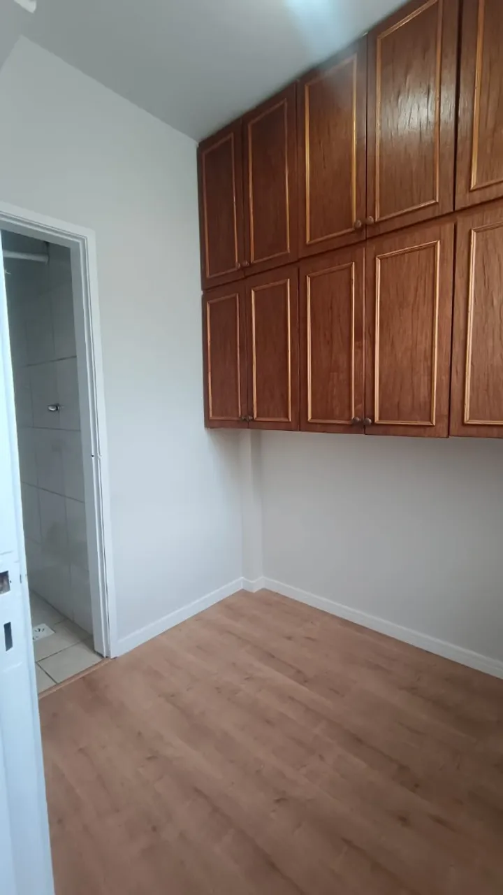 Apartment, 95 m², with wood or laminate floors — photo 15