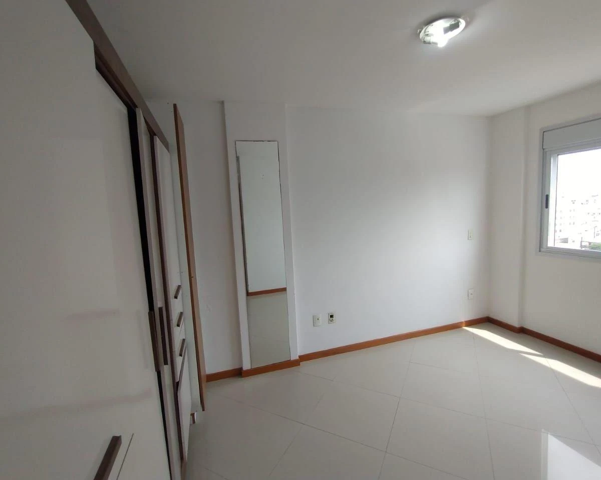 2-bedroom apartment with a home office in Florianópolis — photo 25