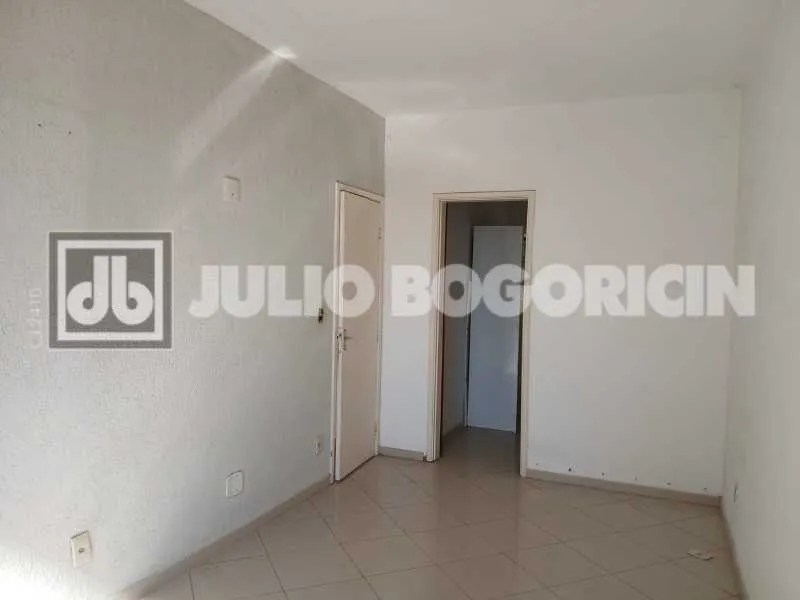80 m² apartment with 3 bedrooms and 1 parking spot — photo 7
