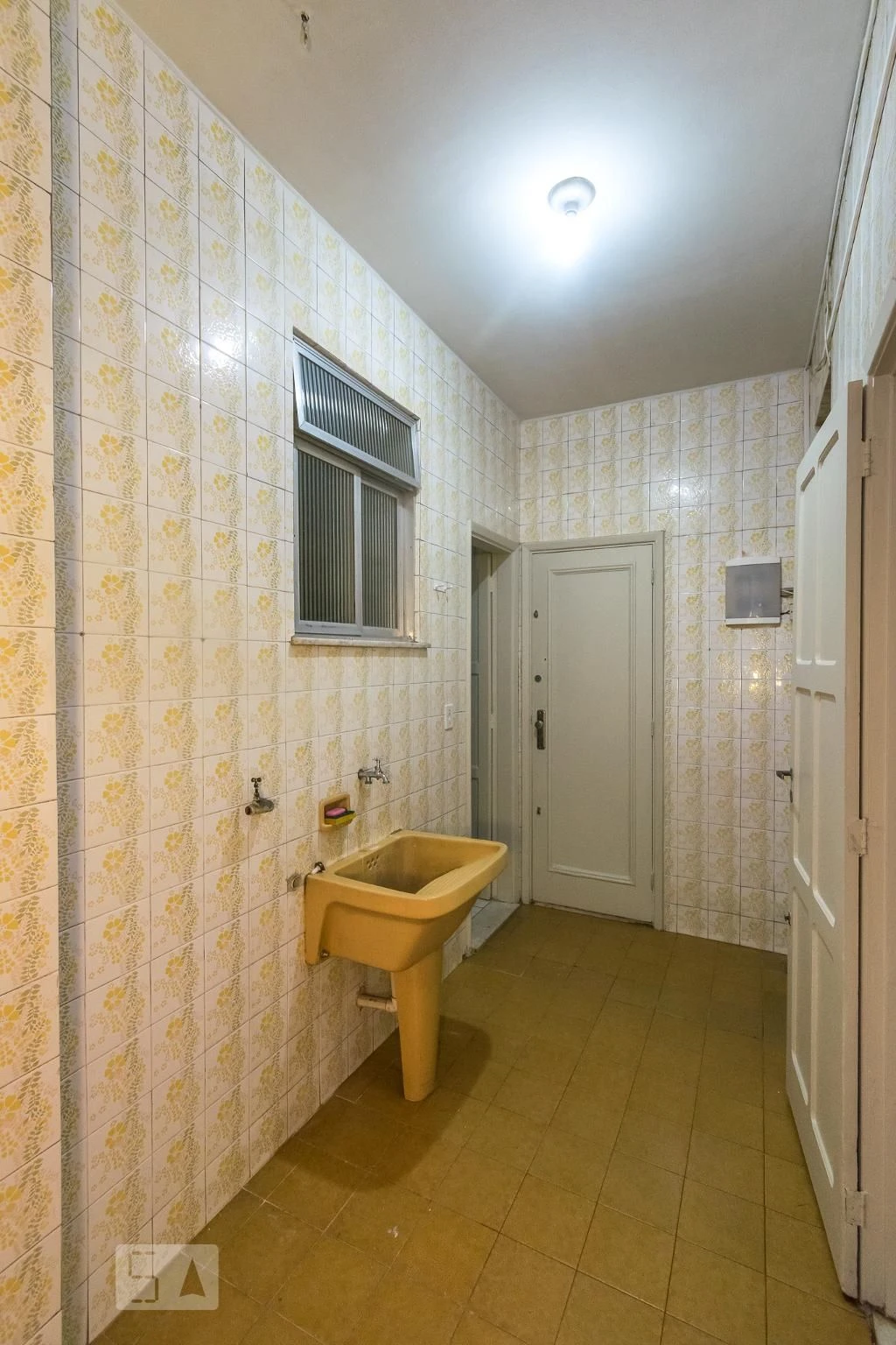 Орендна квартира з 4 спальнями та без паркування — photo 35