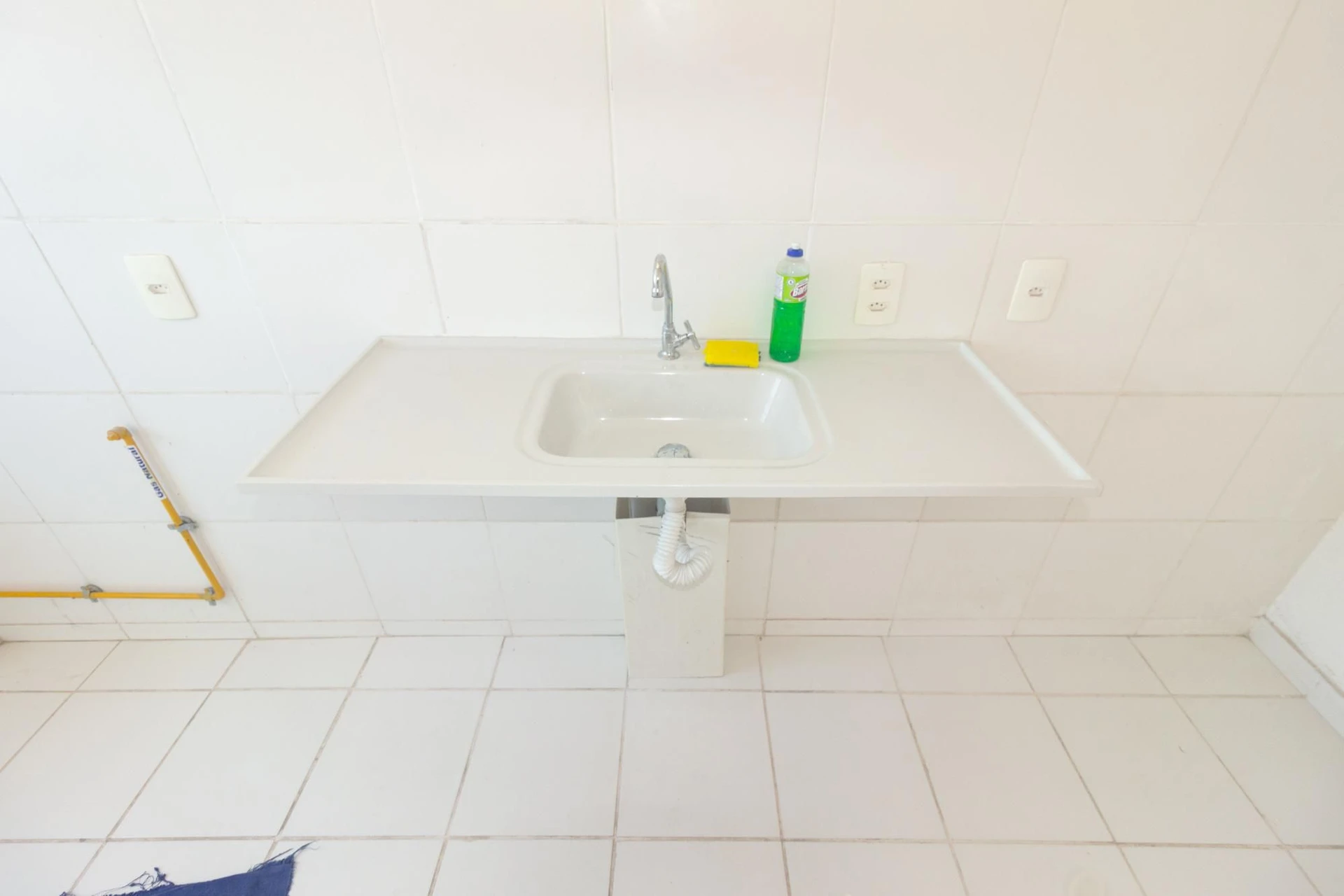 Apartamento com 2 quartos, 1 banheiro e 1 vaga — photo 4