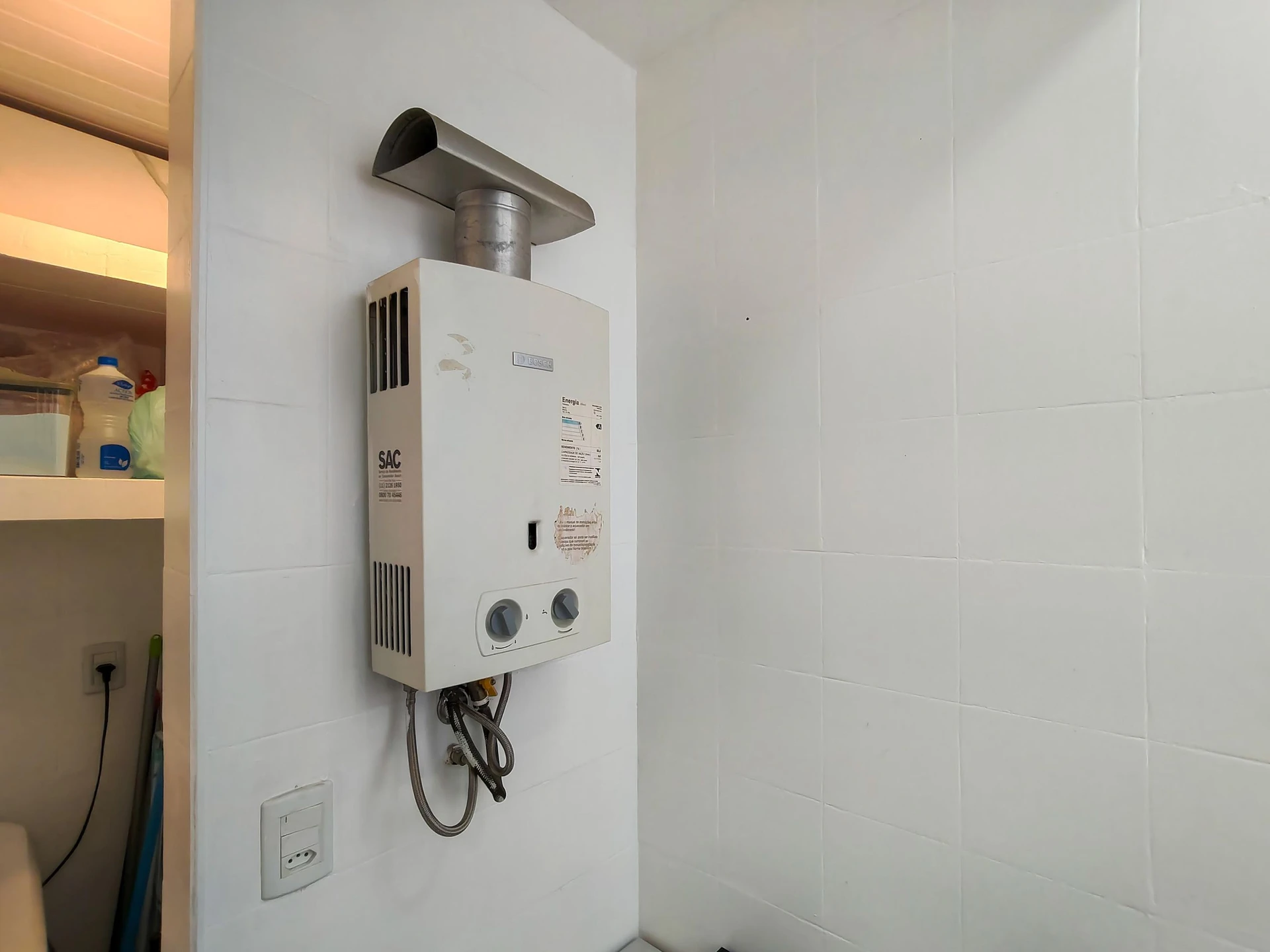 Apartamento mobiliado com cozinha americana e fogão a gás — photo 35