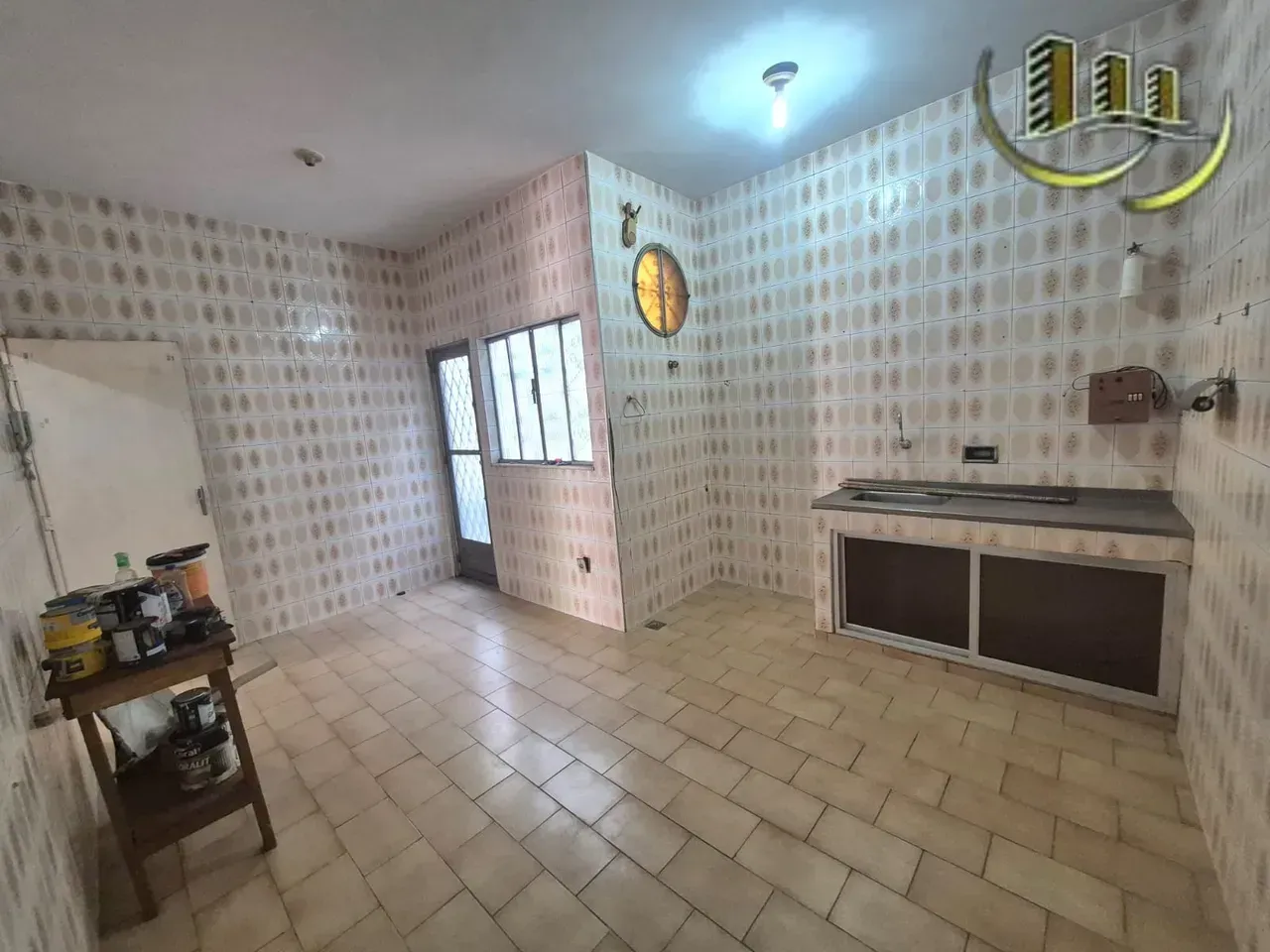 House with 3 bedrooms and 3 bathrooms plus 2 parking spots — photo 7