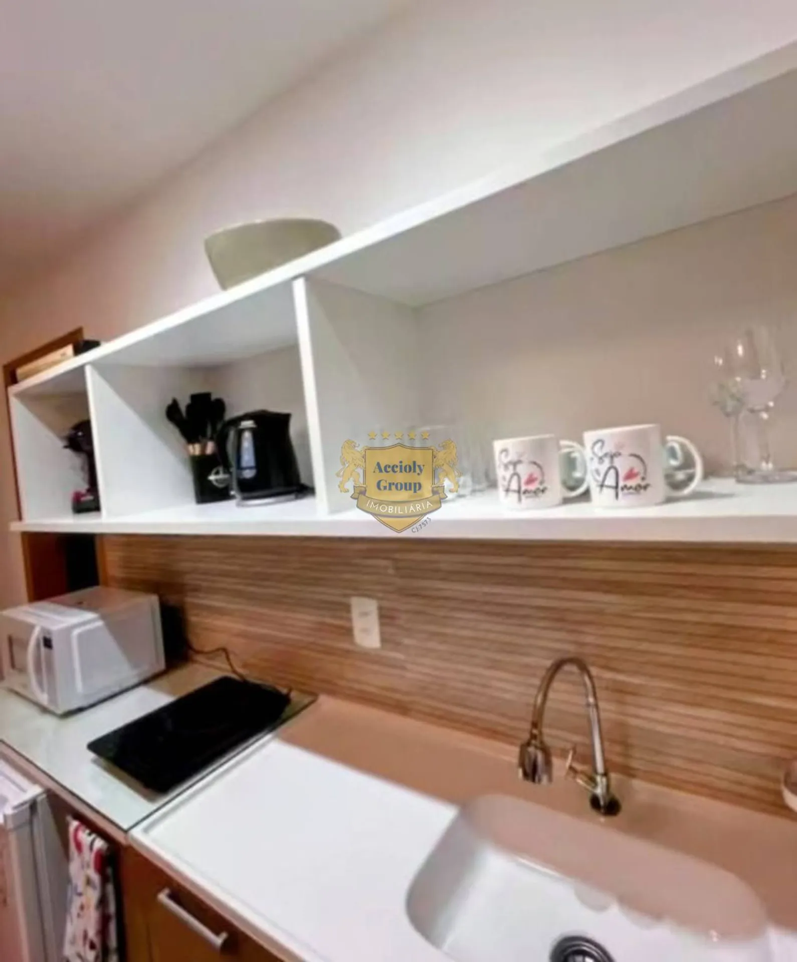 Furnished apartment, 20 m², with a glass-enclosed balcony — photo 23