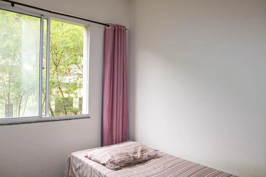 Home office in a 2-bedroom apartment, 42 m² — photo 9