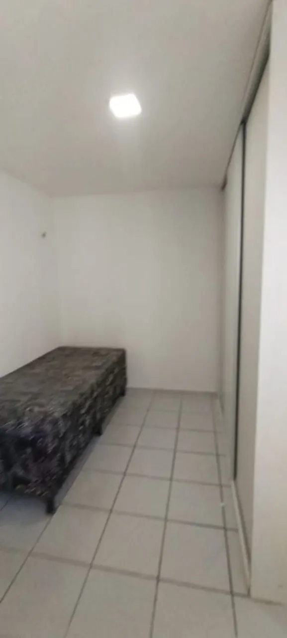 3-bedroom apartment with a closed-in gas kitchen — photo 3