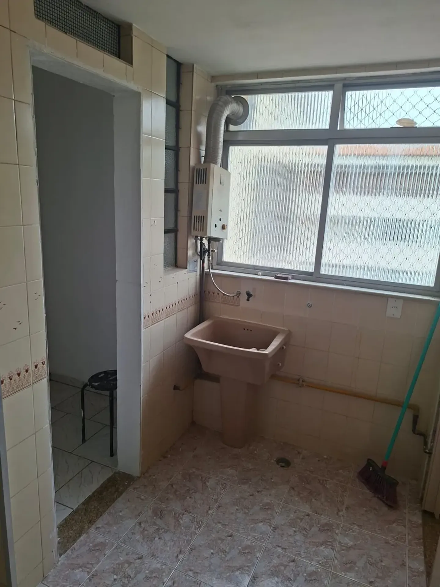2-bedroom apartment with a mountain view in Rio de Janeiro — photo 6