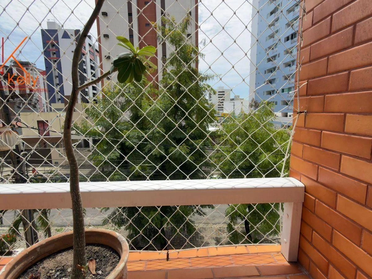 3-bedroom apartment with a washing machine in João Pessoa — photo 6