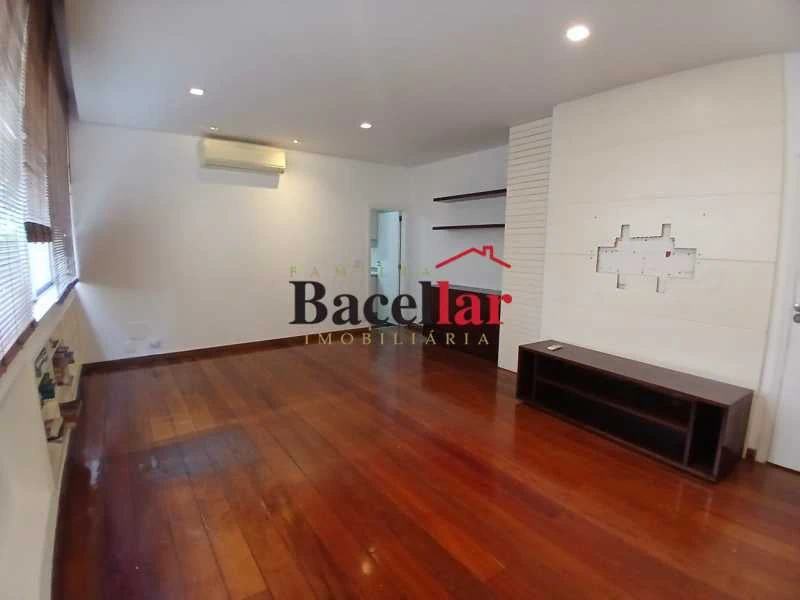 106 m² apartment with 3 bedrooms and 1 parking spot — photo 6