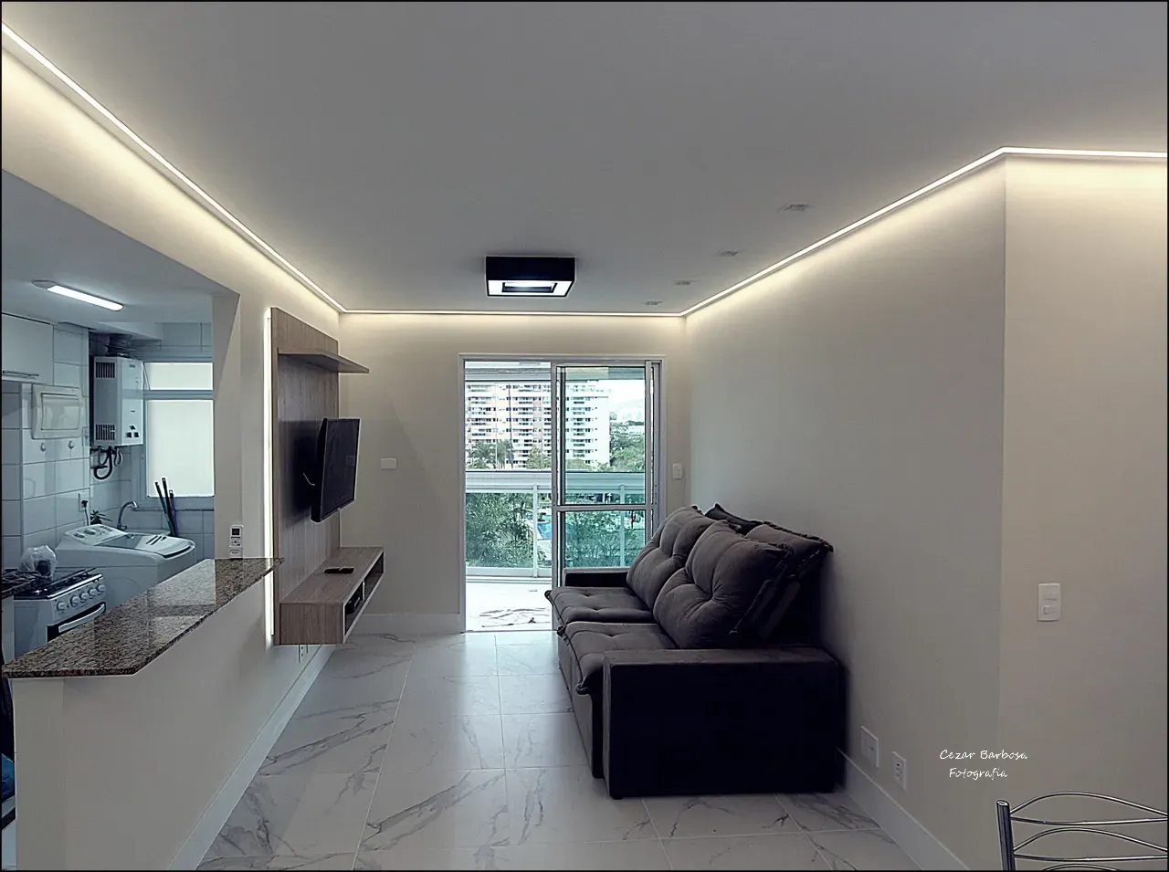 Apartamento de 2 quartos com varanda e 2 banheiros