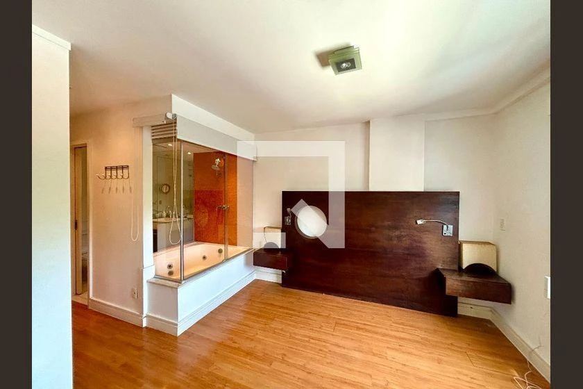 180 m² furnished apartment with open-plan kitchen — photo 33