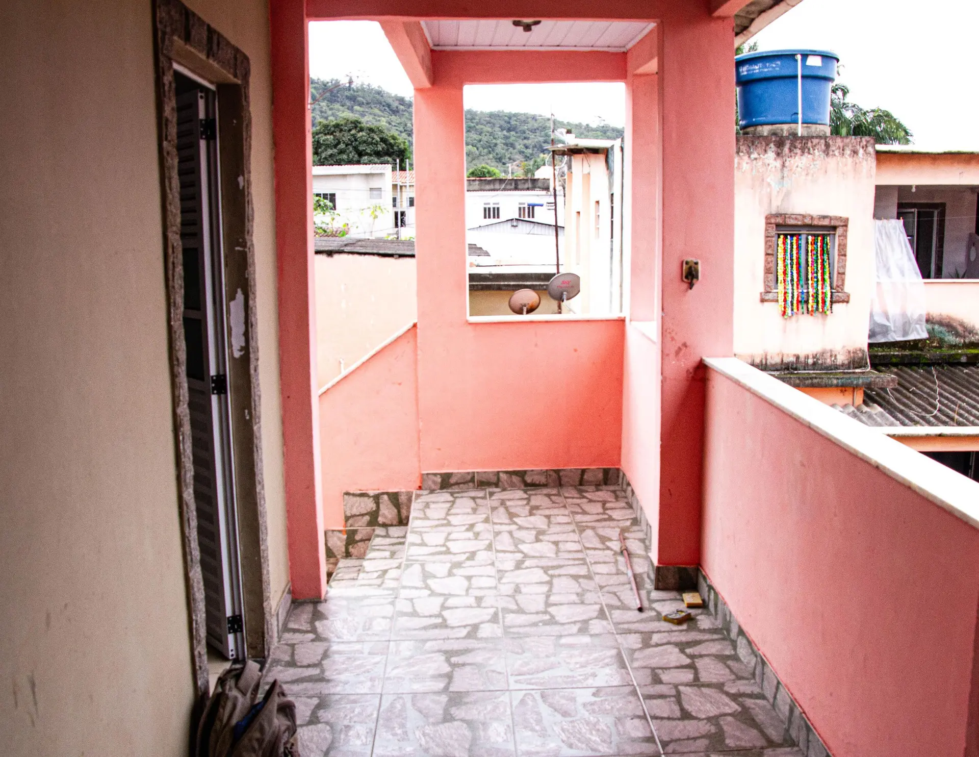 House with 2 bedrooms, balcony and 2 parking spaces — photo 6