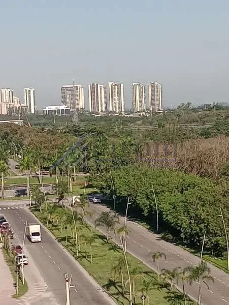 3-bedroom apartment with a glass-enclosed balcony — photo 21