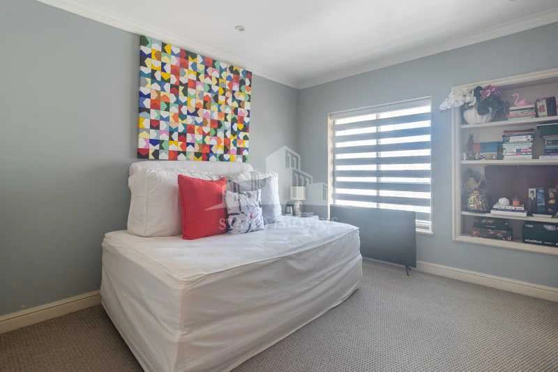 Furnished apartment, 300 m², with a water view — photo 26