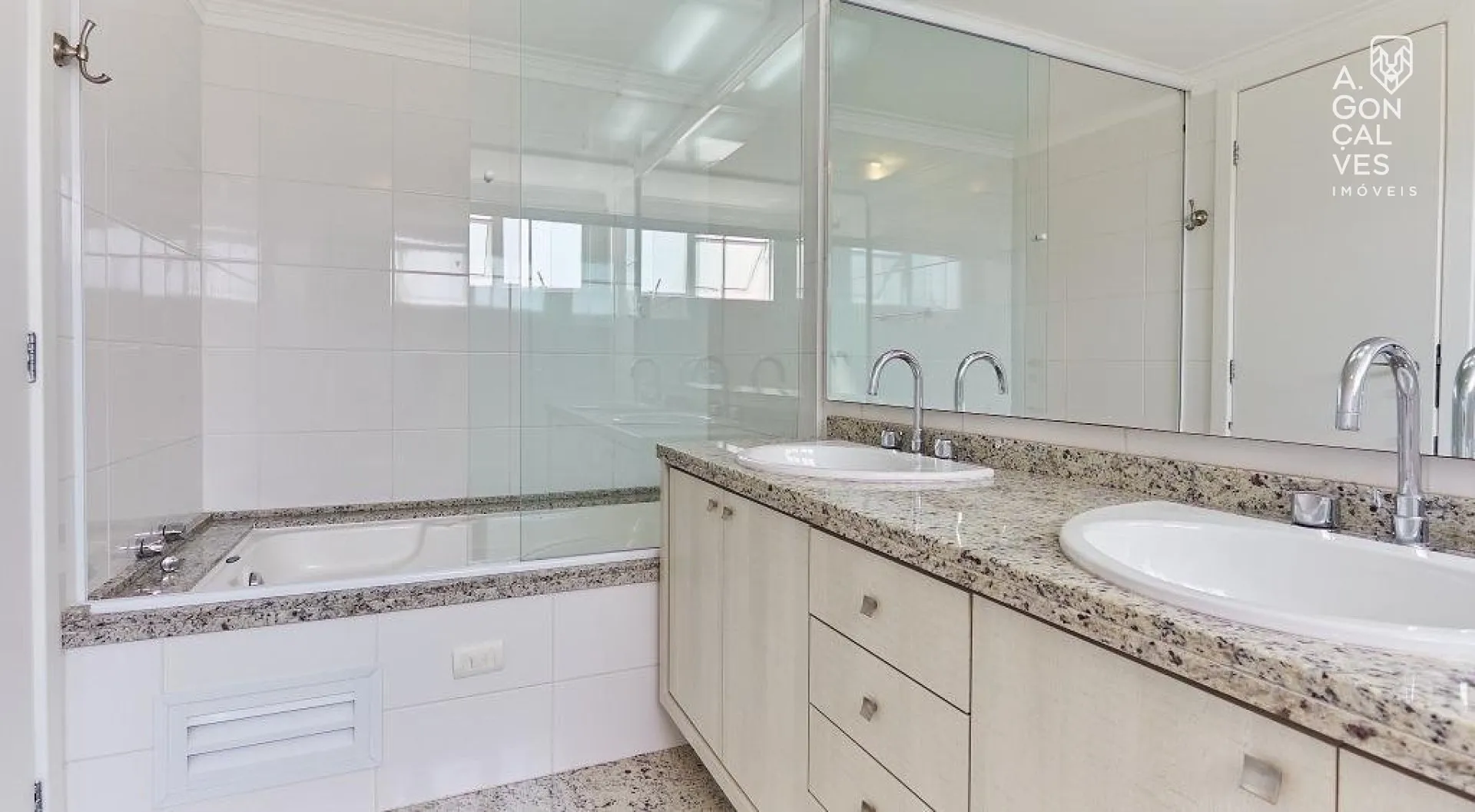 Пентхаус 391 м² з 4 спальнями та окремою кухнею — photo 24