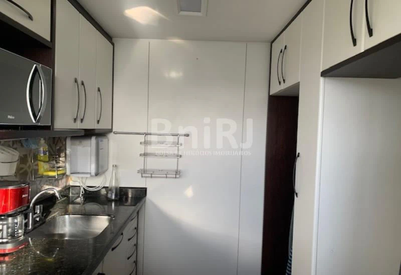 Furnished 2-bedroom apartment with open-plan kitchen — photo 20