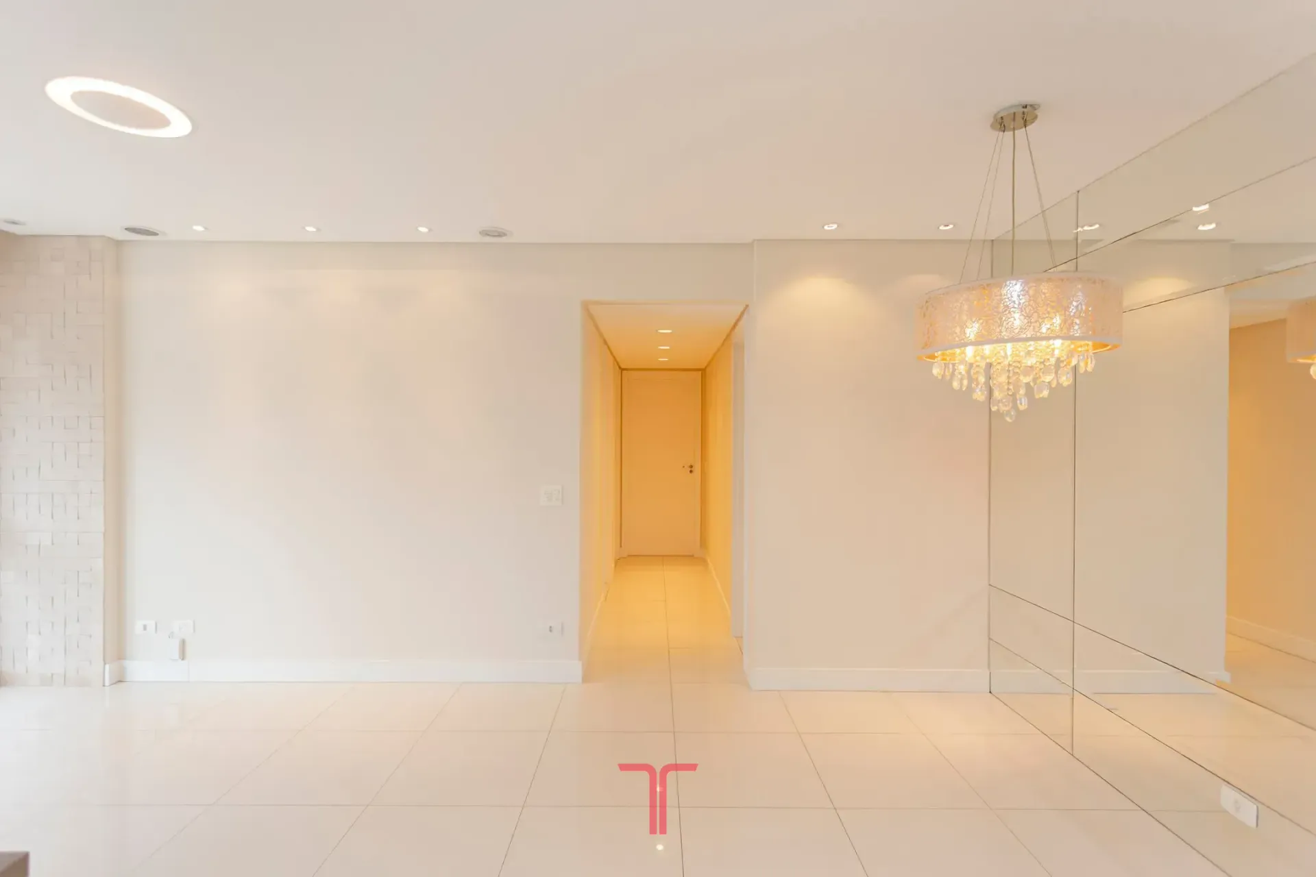 3-bedroom apartment in a building with a pool — photo 17