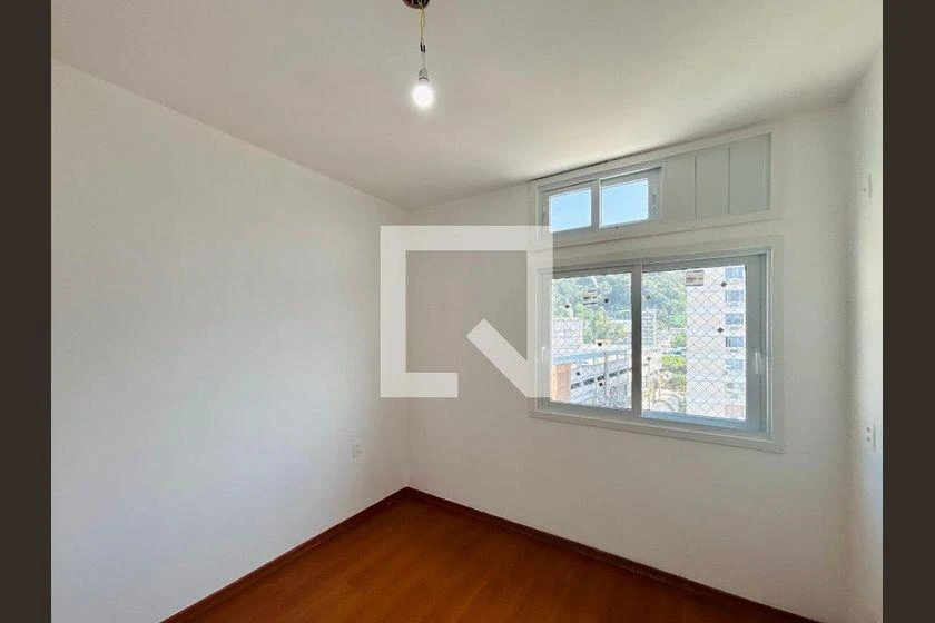 Walk-in closet in a 3-bedroom apartment, 83 m² — photo 22