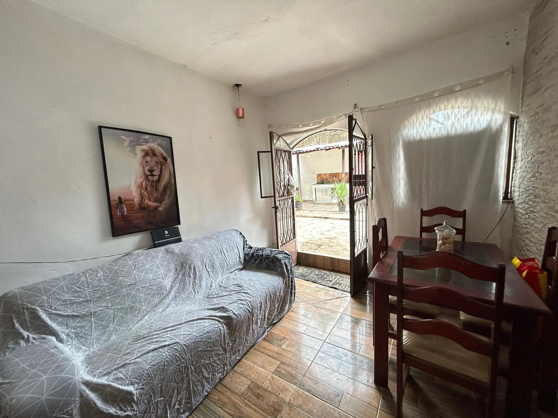 House for rent with 2 bedrooms, balcony and yard