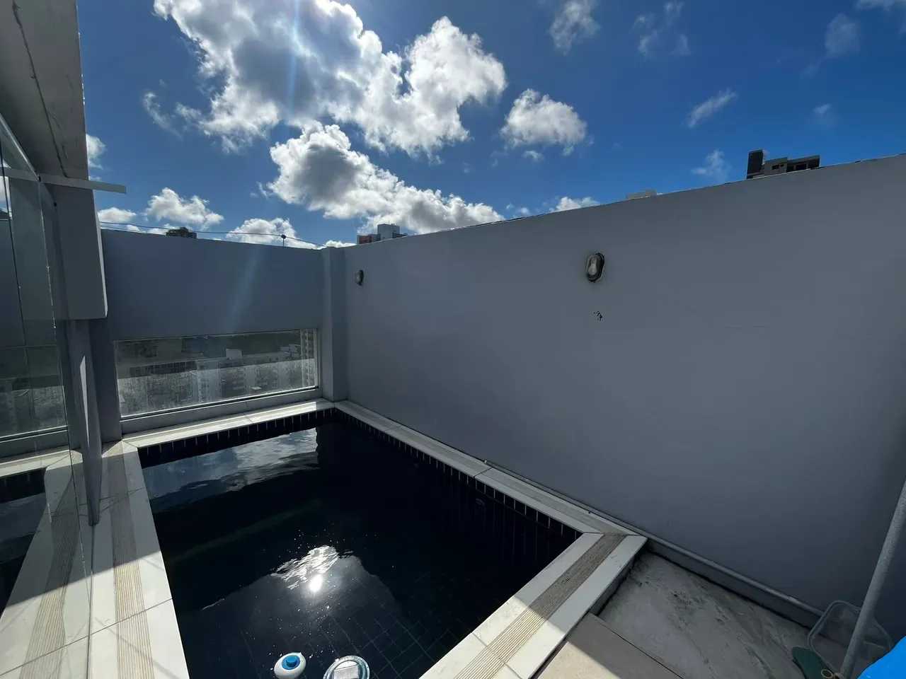 Duplex penthouse with open-plan kitchen and 6 en-suites — photo 6