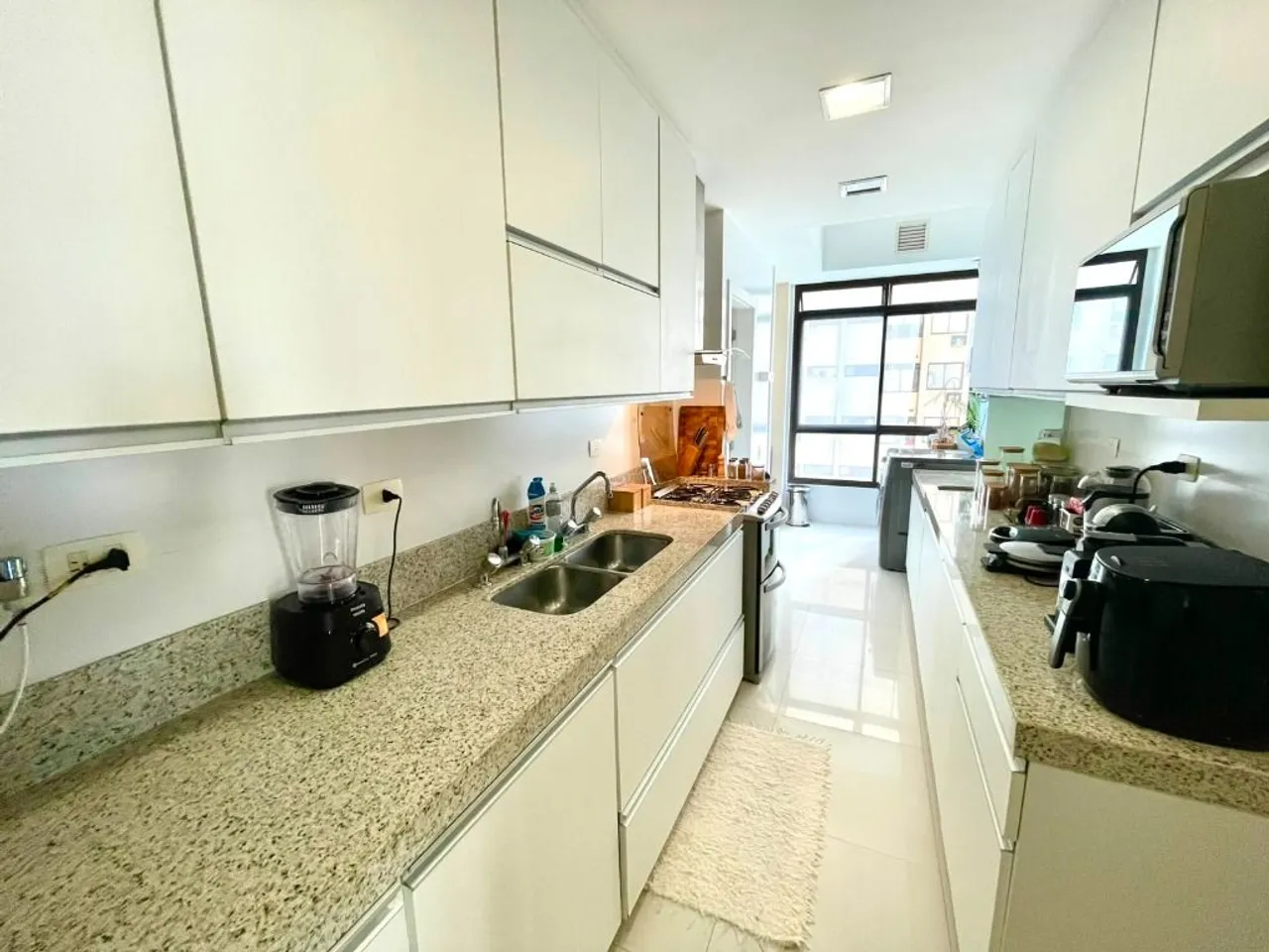 168 m² apartment with an open-plan kitchen and 3 bedrooms — photo 9