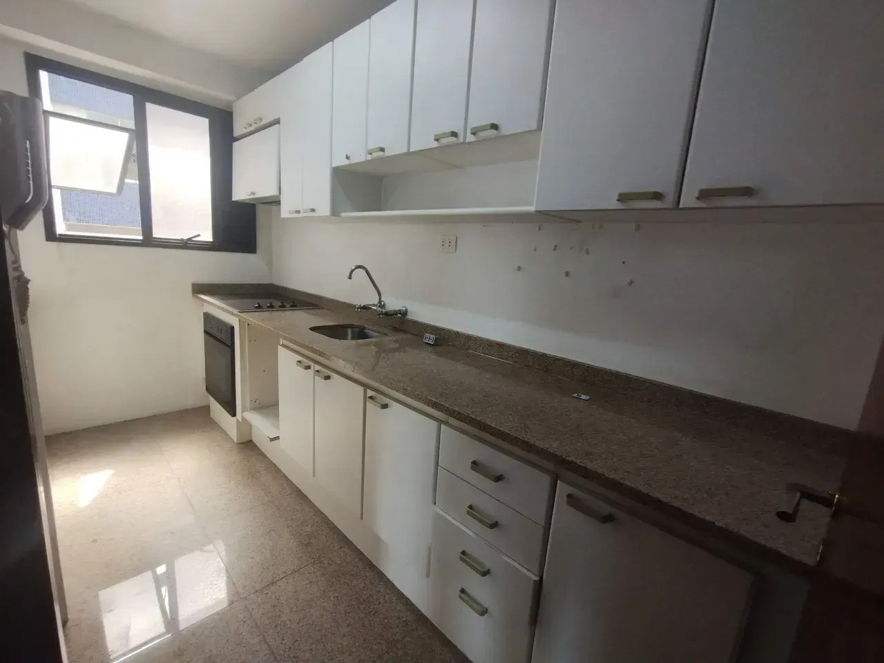 Apartamento mobiliado com 2 quartos e cozinha fechada — photo 6
