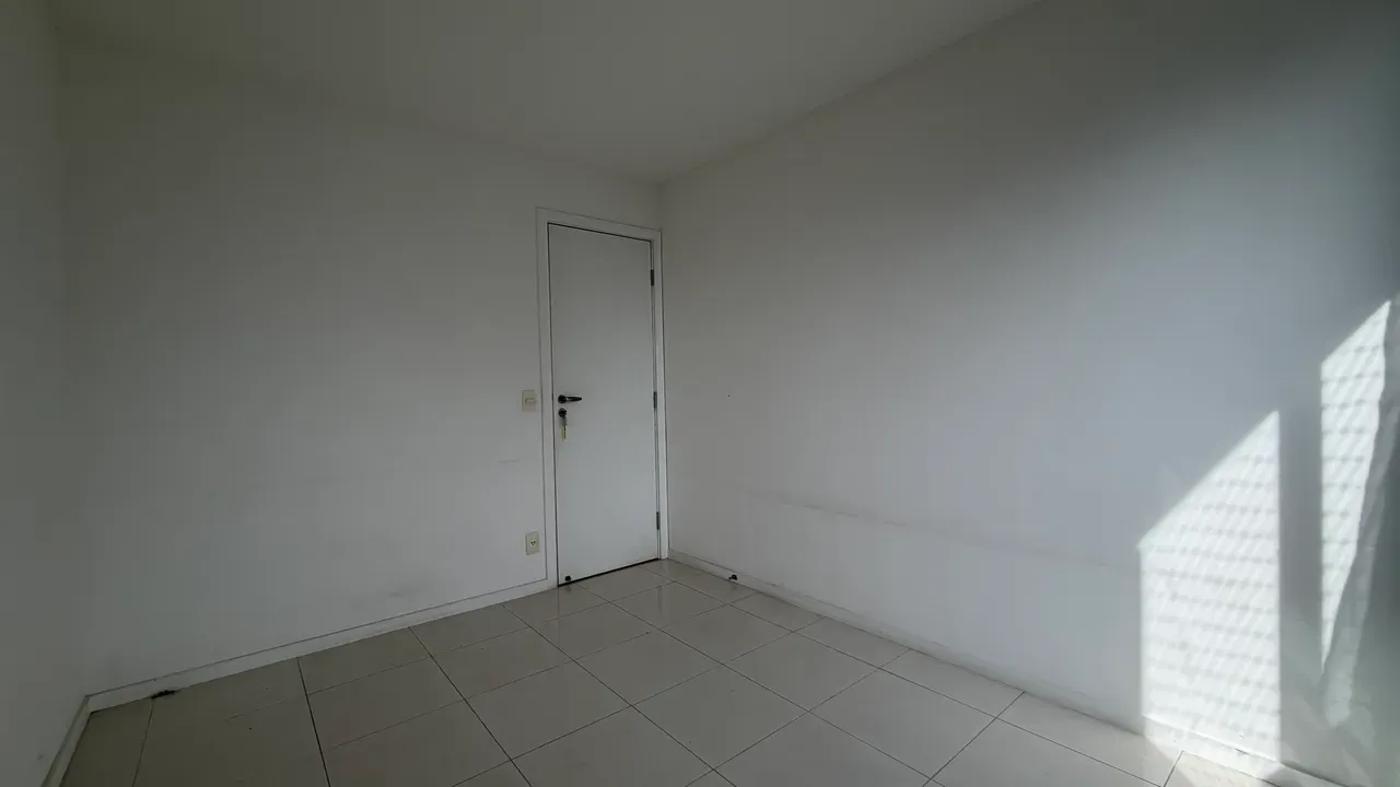 157 m² apartment with 4 bedrooms, 3 baths, balcony — photo 30