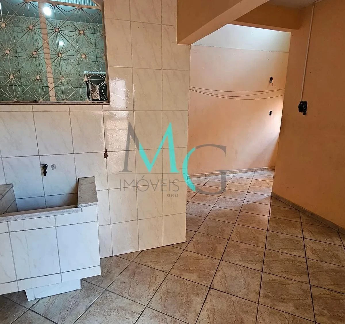 Two-bedroom house with balcony and 1 bathroom — photo 11