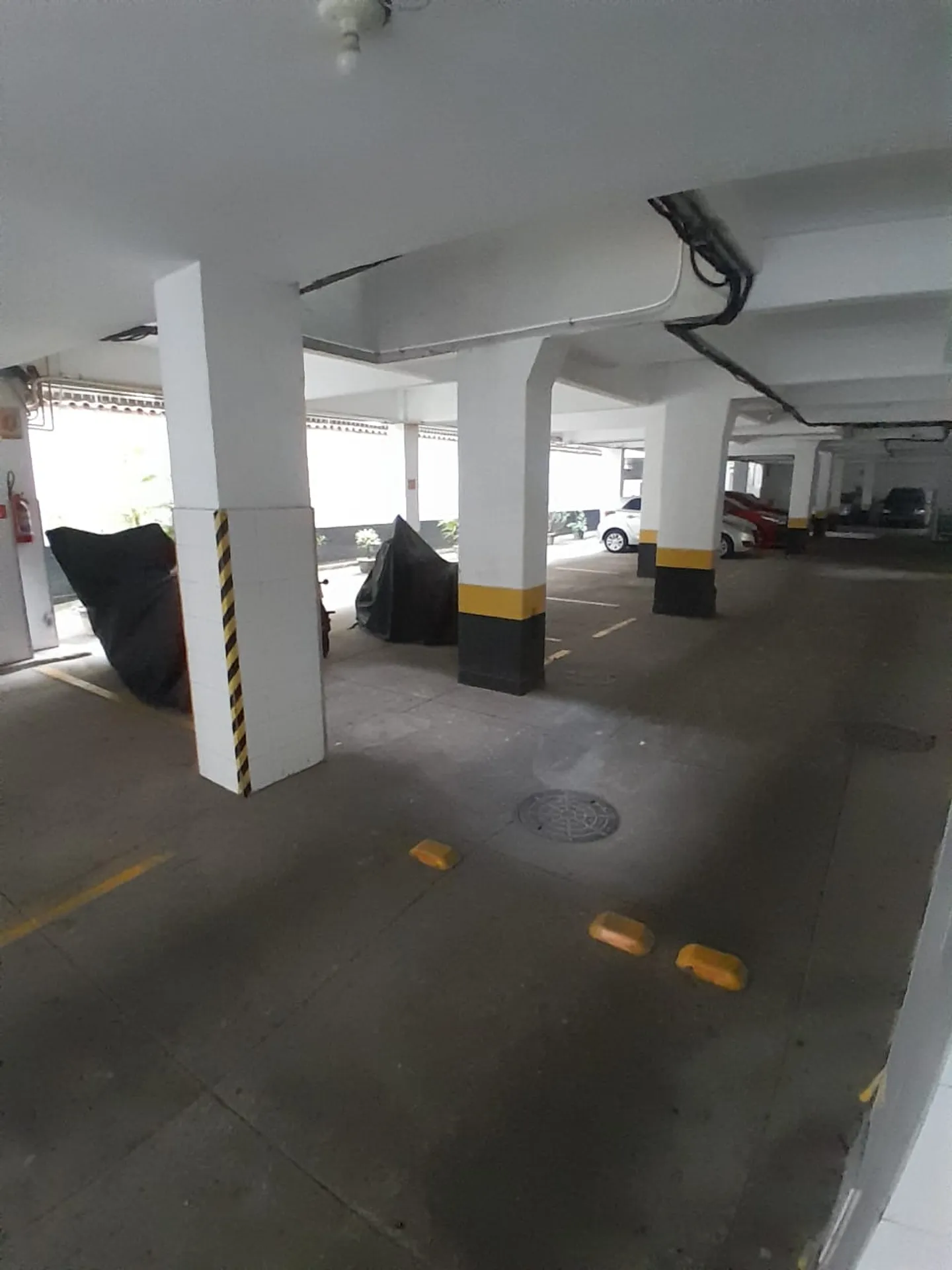 Unfurnished apartment with 2 bedrooms and 1 bathroom — photo 28