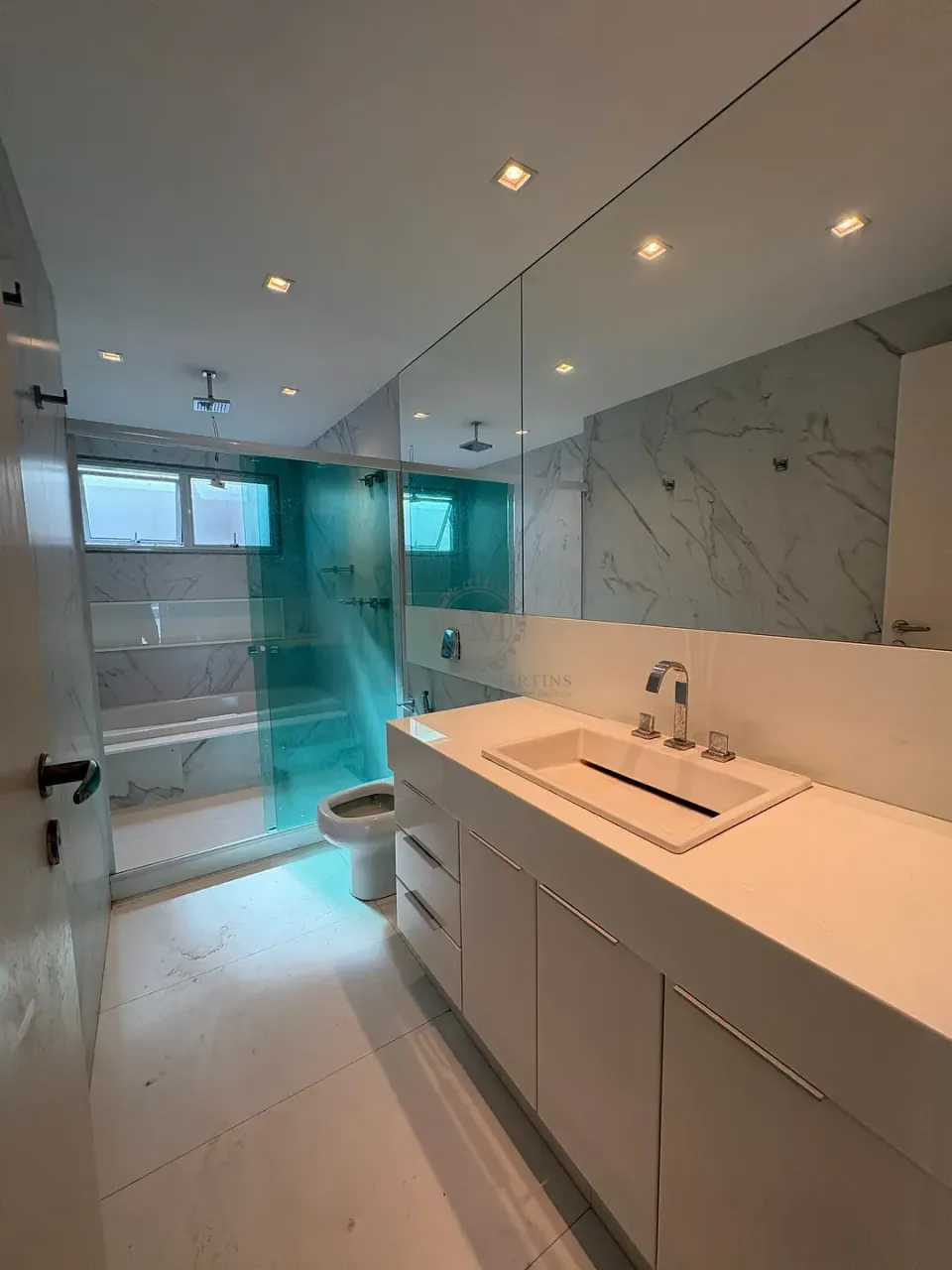 Triplex penthouse with 3 bedrooms and water view — photo 8