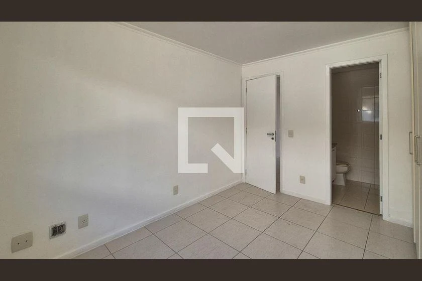 Casa en alquiler con 4 dormitorios y balcón — photo 11