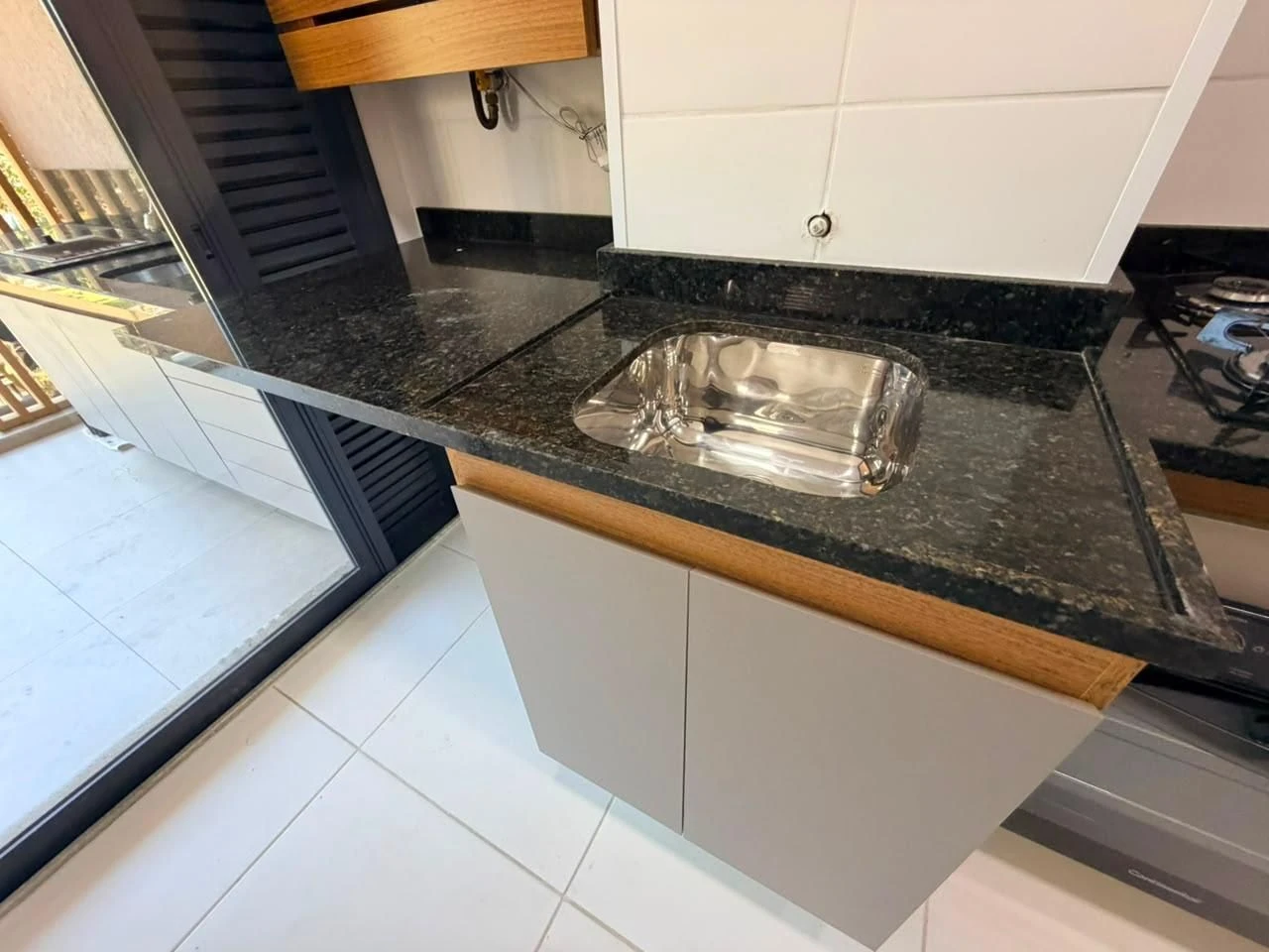 Apartamento com varanda e cozinha integrada a gás — photo 30