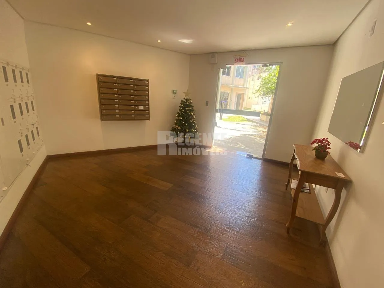 1-bedroom apartment with enclosed kitchen and parking — photo 9