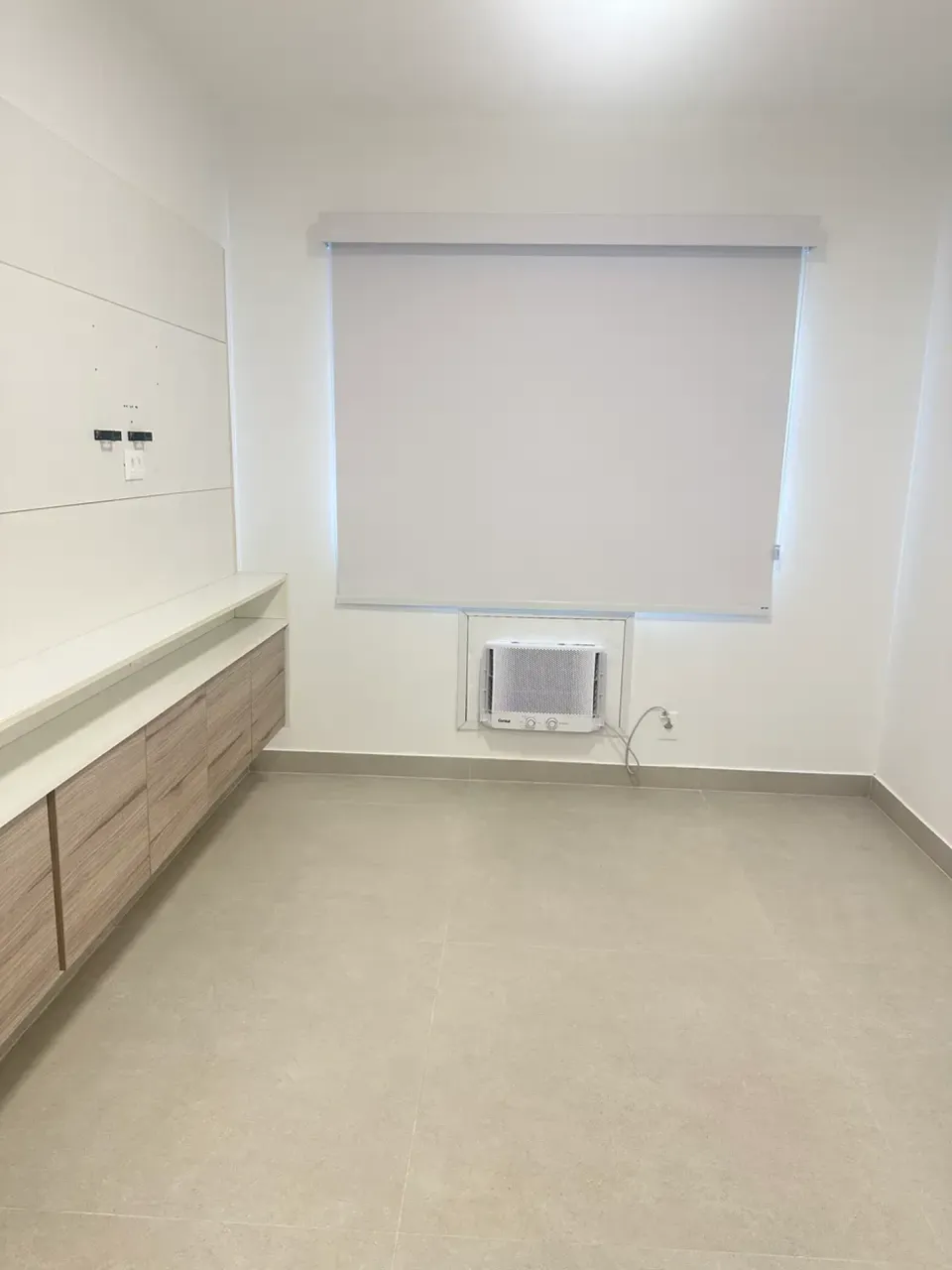 Unfurnished 3-bedroom apartment with 3 bathrooms — photo 12
