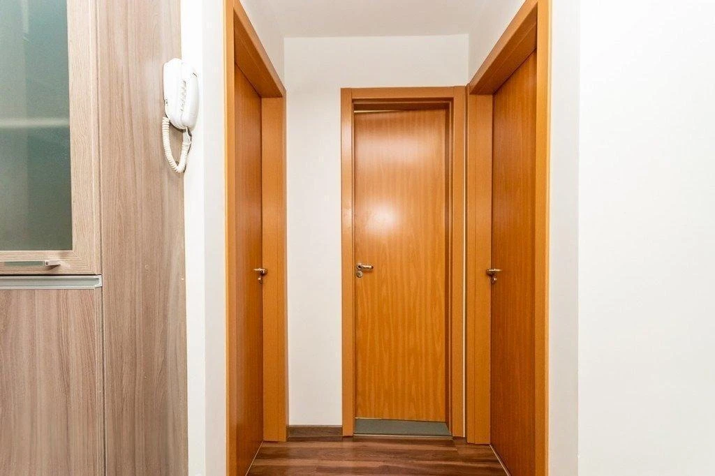 76 m² apartment with 2 bedrooms and an open kitchen — photo 18