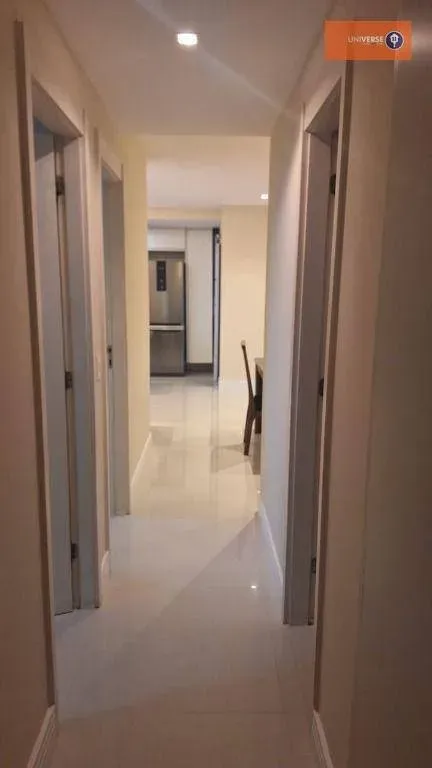 Apartamento mobiliado com 3 dormitórios e varanda — photo 7