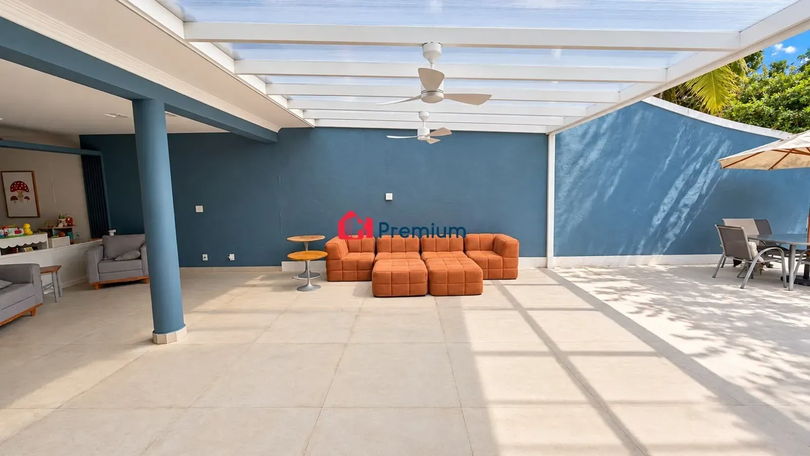 Washing machine in a 5-bedroom house, 350 m² — photo 30