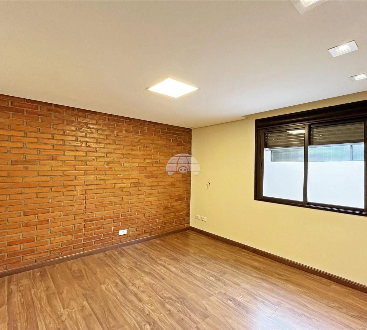 Washing machine in a 5-bedroom house, 280 m² — photo 19
