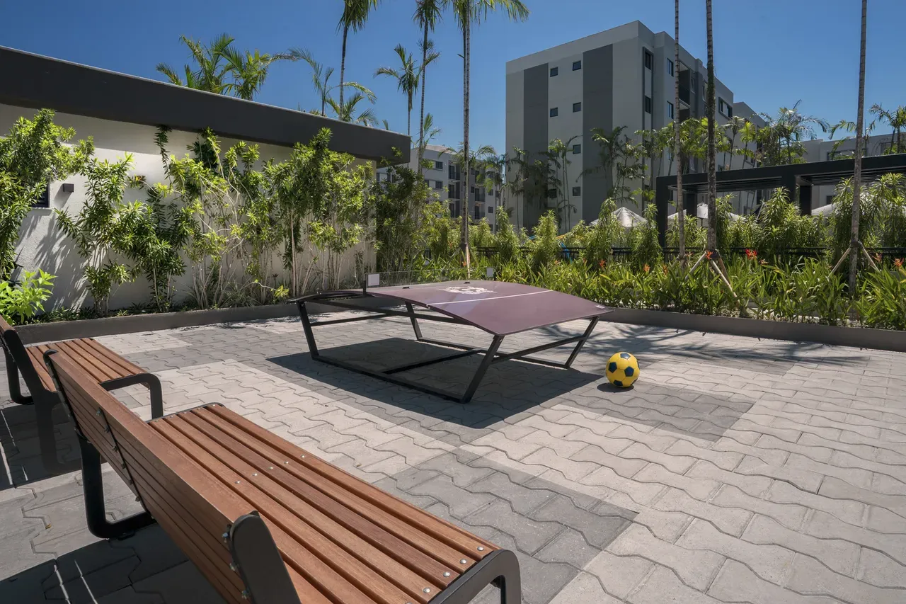 Garden apartment with 2 bedrooms and 1 bathroom — photo 3