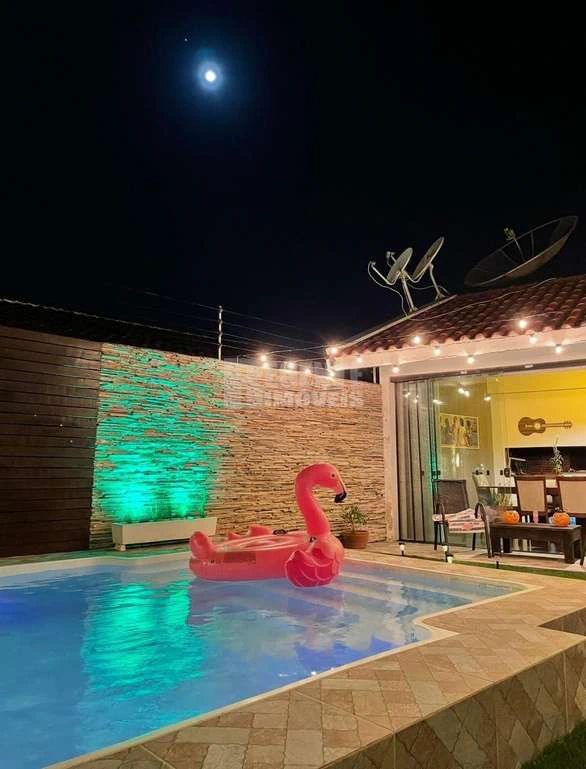 Casa com 3 suítes, 5 banheiros e área de serviço — photo 3