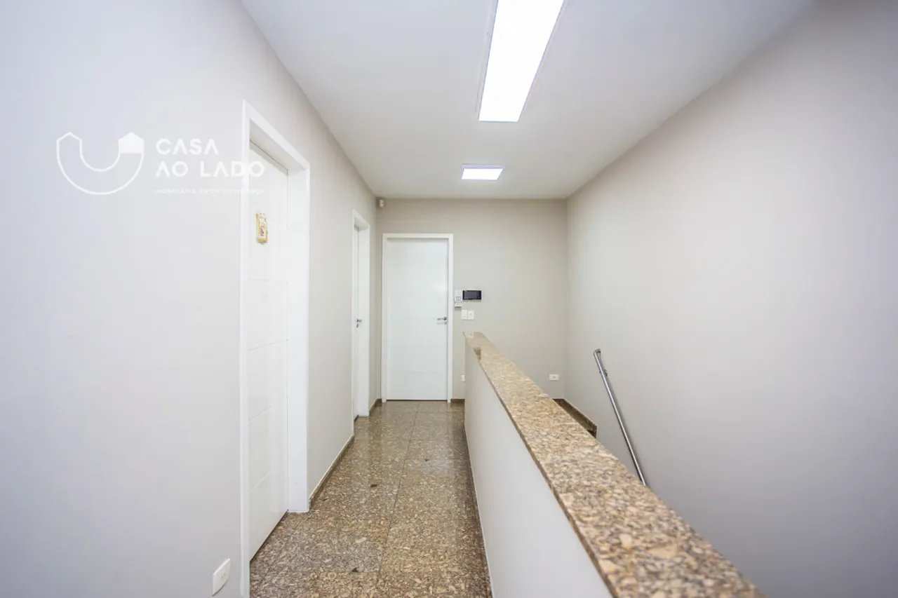 House with 4 bedrooms and 4 bathrooms, 315 m² — photo 3