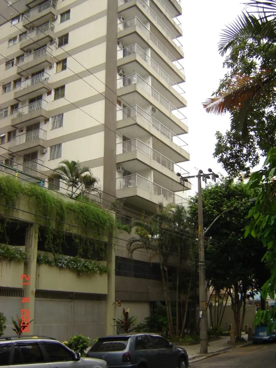 Apartment with a balcony and 2 bedrooms — photo 11