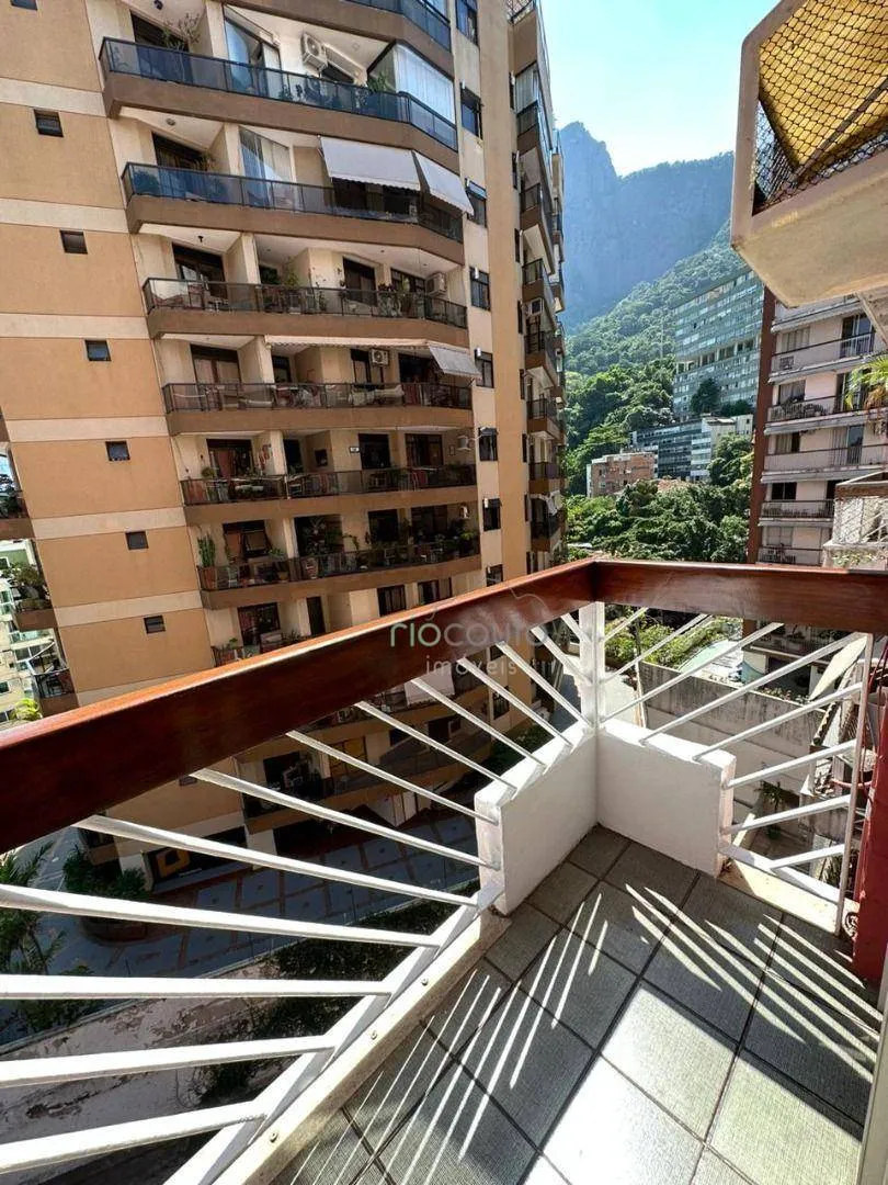 2-bedroom apartment with a suite and open views — photo 5