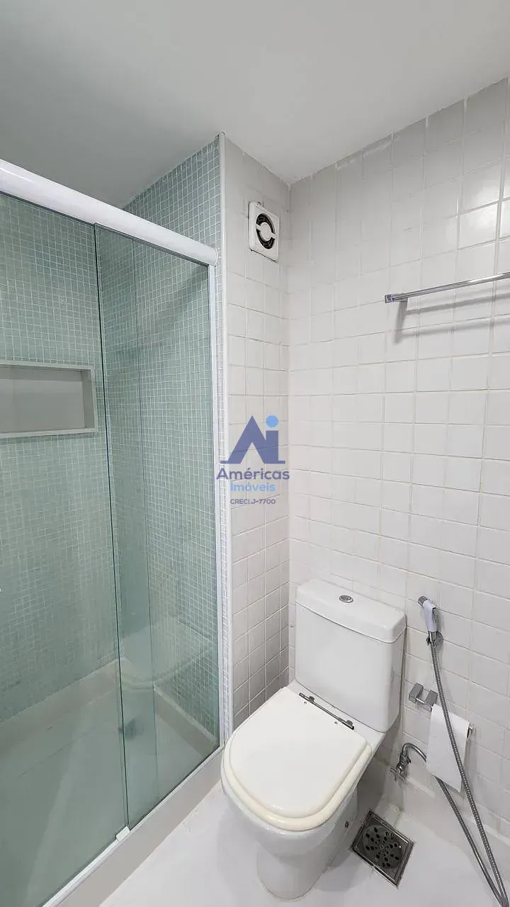 Unfurnished apartment with 4 bedrooms and a balcony — photo 6