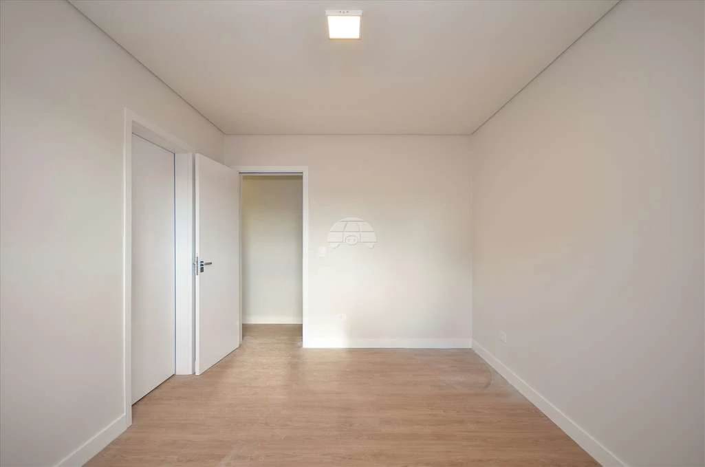 Дом с 3 спальнями, 2 ванными и 178 м² — photo 3