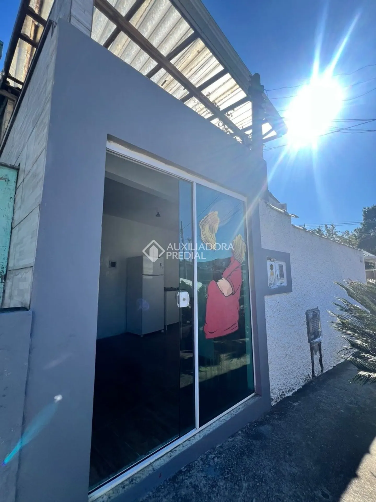 24 m² furnished studio with a compact gas kitchen — photo 17