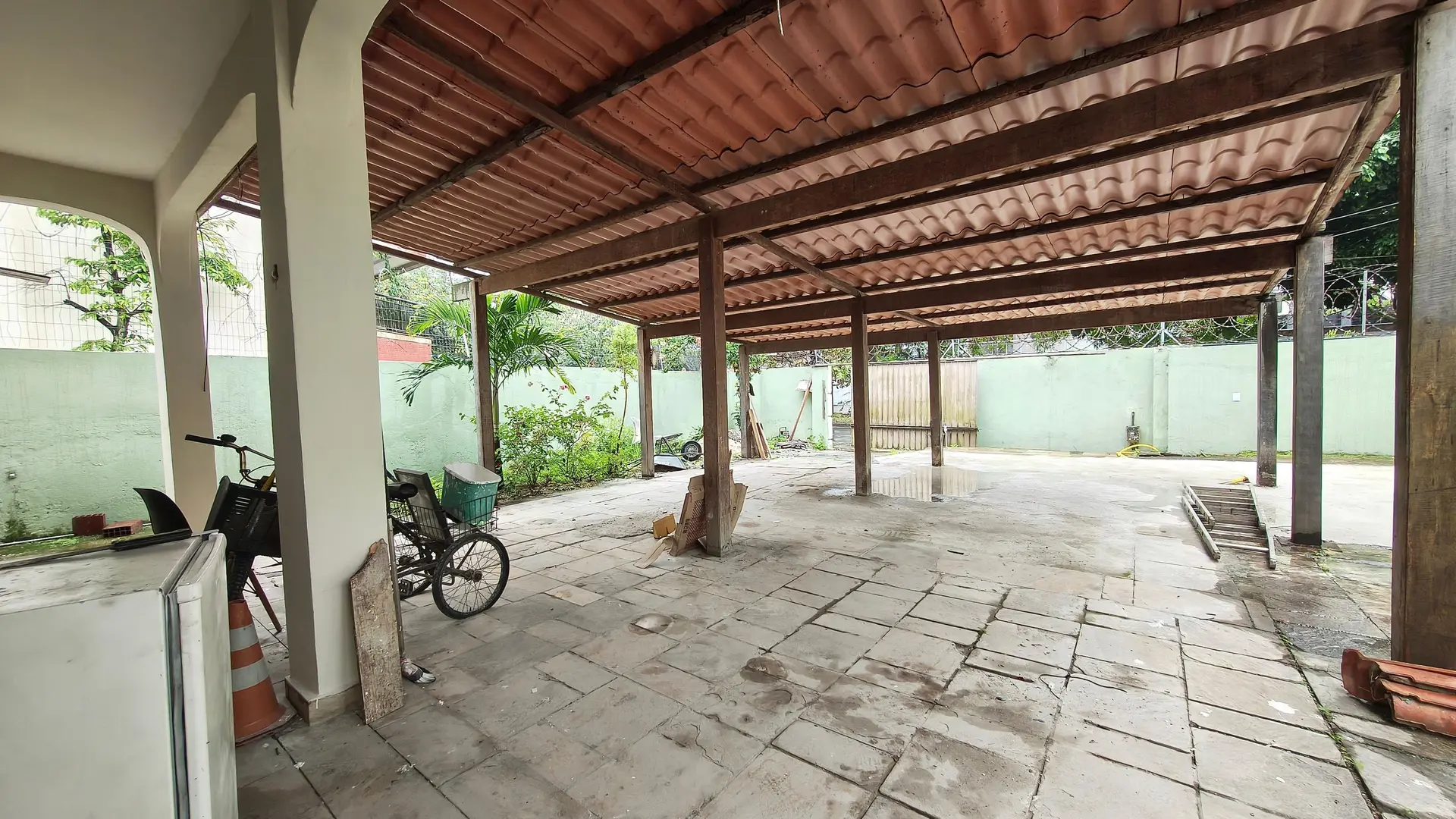 House, 250 m², with a bathtub — photo 4