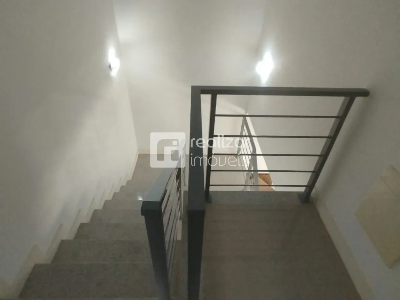 Furnished house with 4 bedrooms and 190 m² plus a garden — photo 44