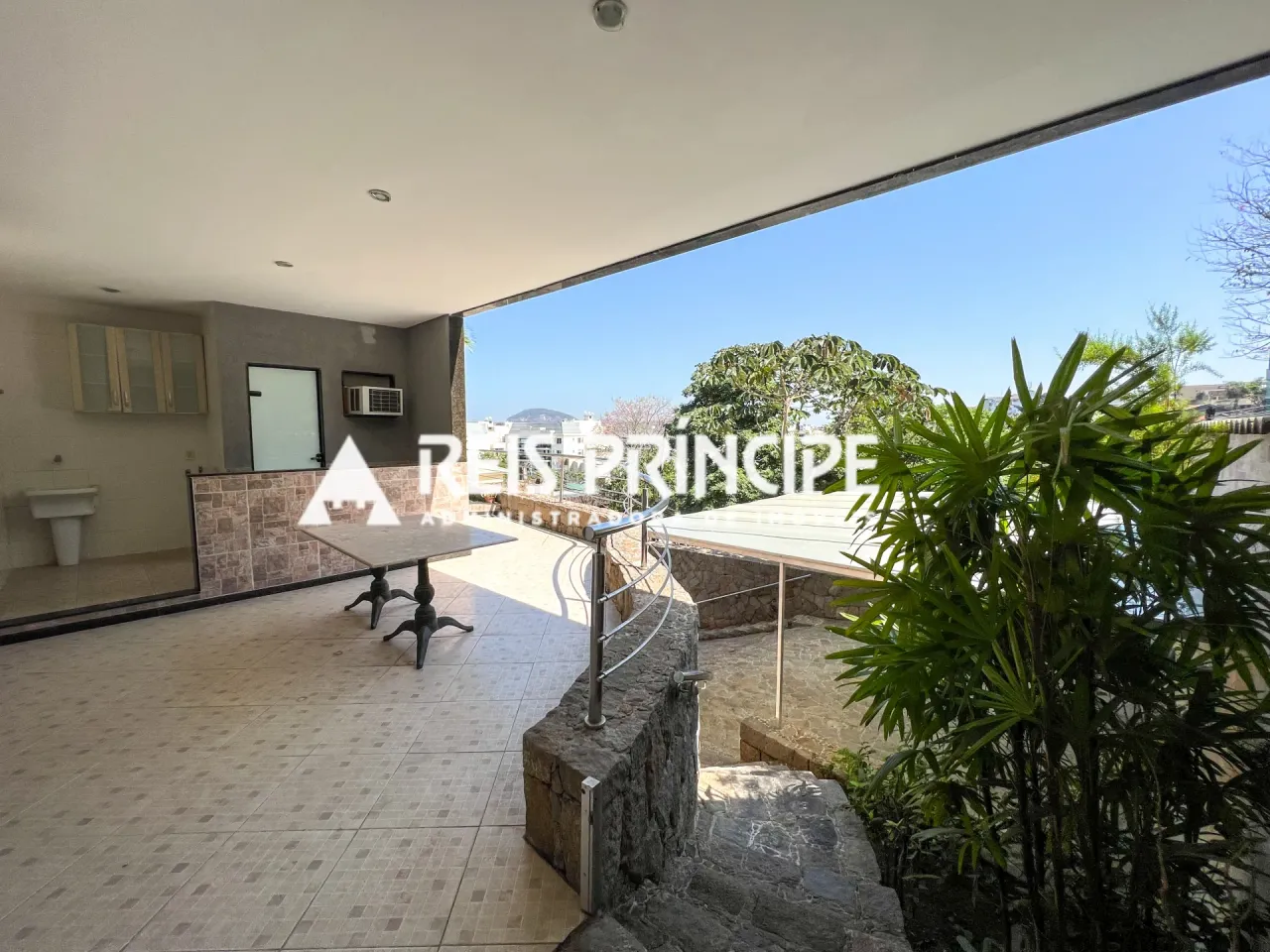 Casa duplex com 3 quartos e 5 banheiros e cozinha aberta — photo 11